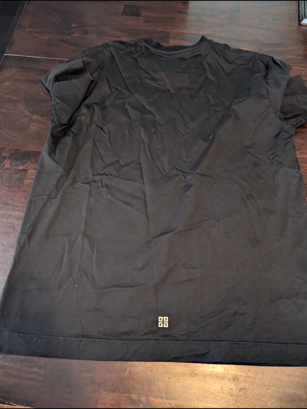 Givenchy Black Tee with Red Star Logo, Mens XL - Picture 8 of 9